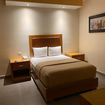 Hotel Buen Valle Torreón Екстериор снимка